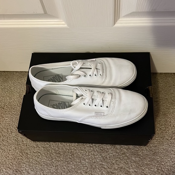 Authentic pure white Vans - Picture 4 of 4